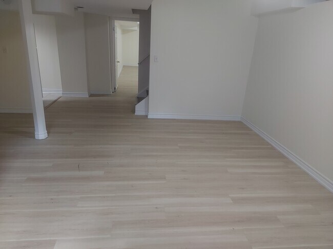 Photo - 54 Gamson Cres Unit Basement apartment