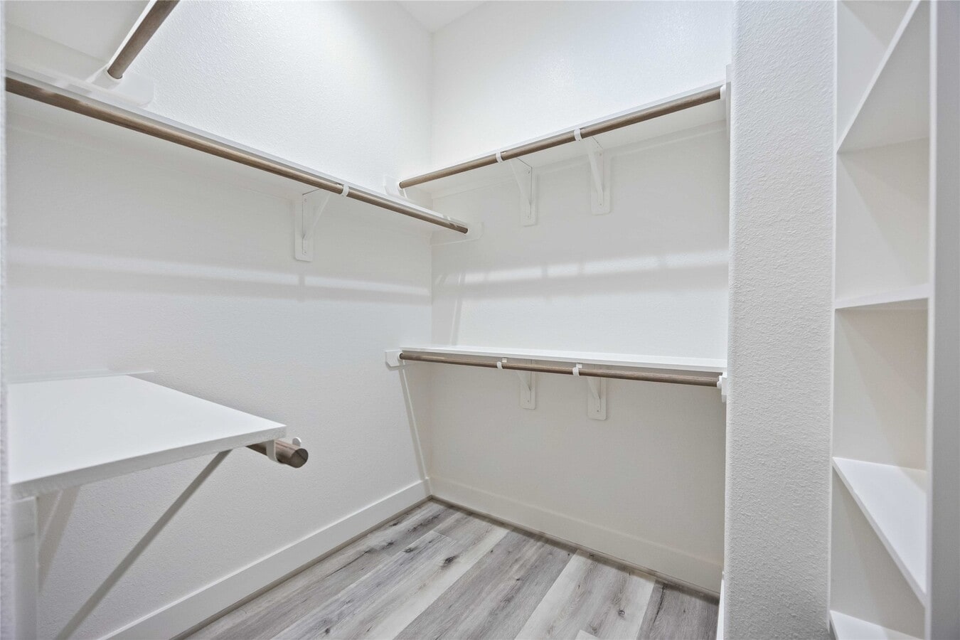 Photo - 6111 Campos Dr