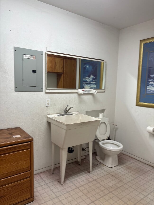 Photo - 12650 Hanford Armona Rd