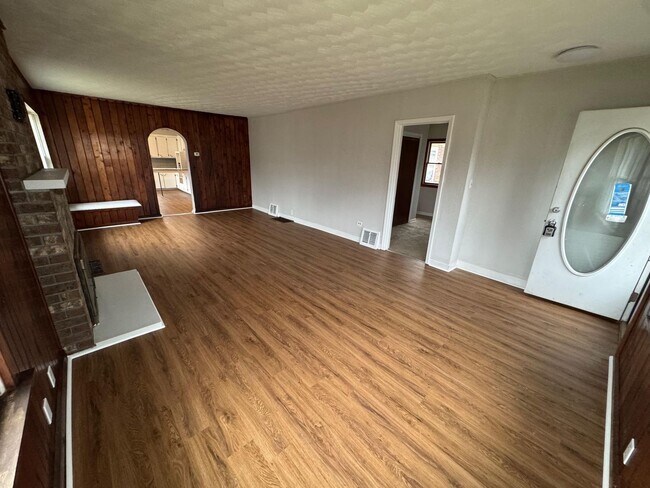 Photo - Newly renovated Tulip street