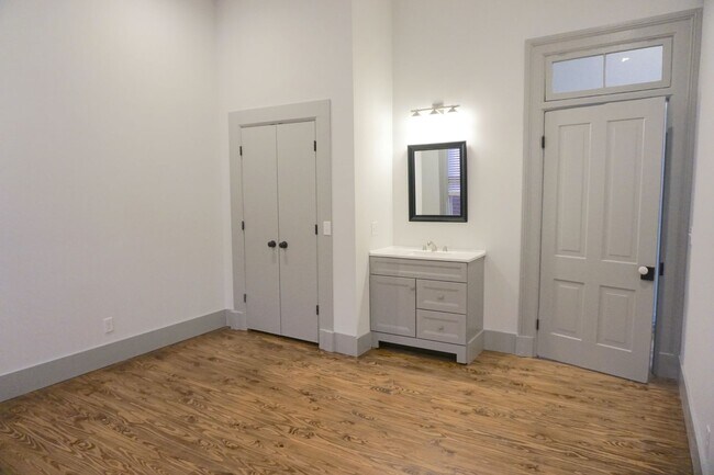 Photo - 552 E Liberty Apartamento Unidad B