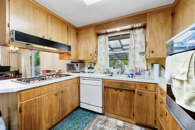 Photo - 5227 116th Pl SE