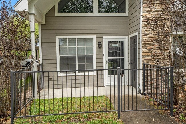 Photo - 211 Hunt Rd Unit 211