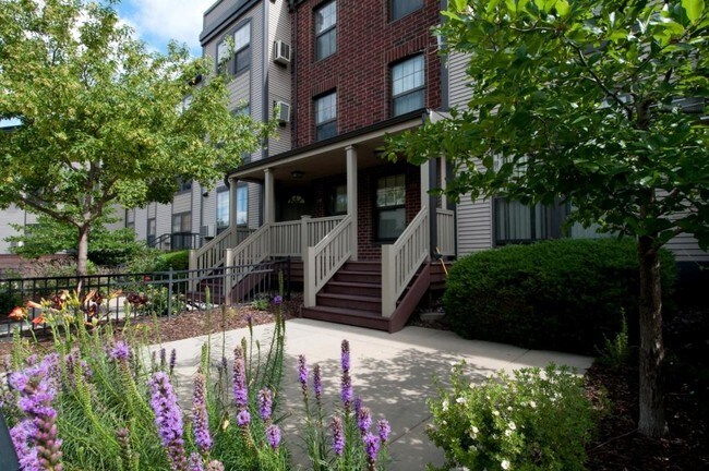 Building Photo - East Village Rental