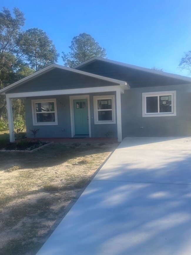 Building Photo - 7251 Willoughby Dr