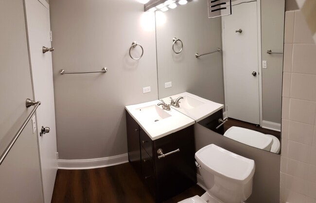 Photo - 1212N N La Salle Dr Unit 1303