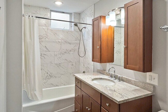 201-209 N. Grove Ave.