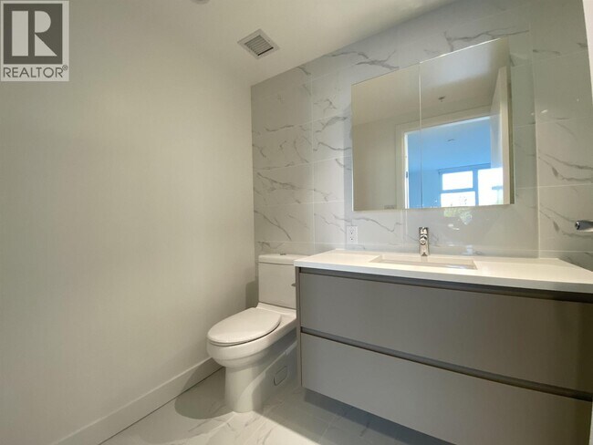 Photo - 8181 Chester St Unité 5xx