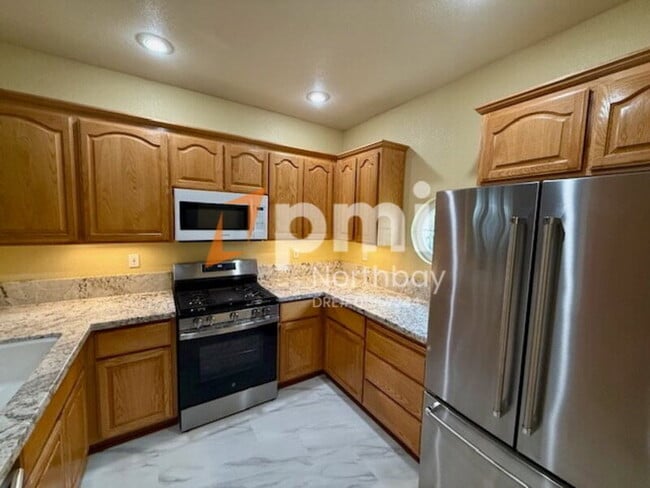 Photo - 424 Endberg Dr