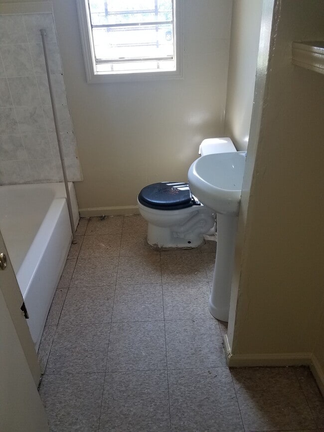Photo - 811 Polk Ave