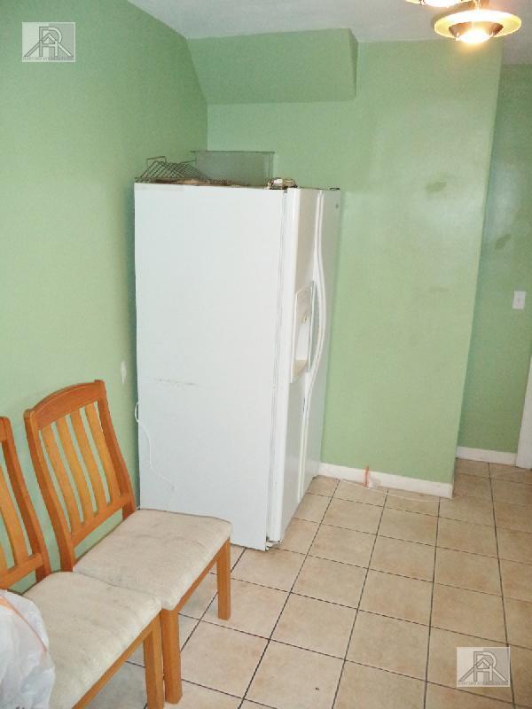 Photo - 4 bedroom in Newton MA 02467 Unit 2