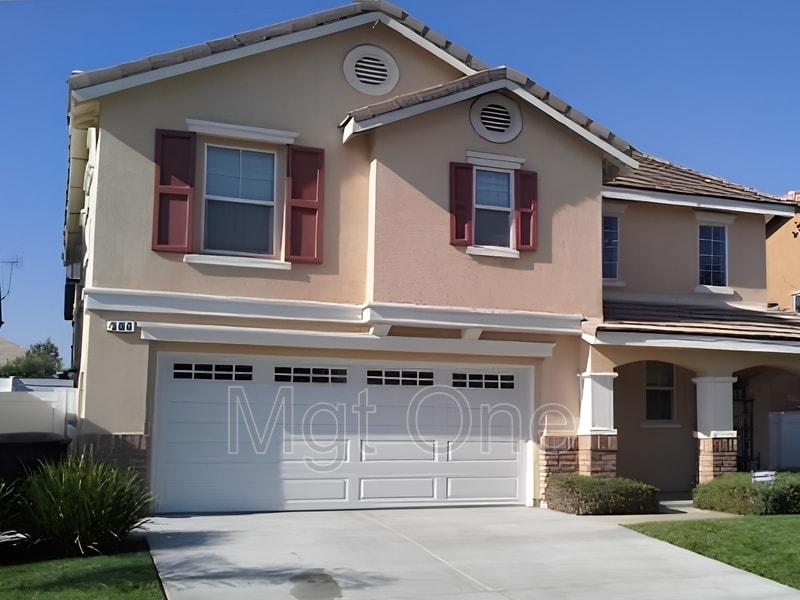 Photo - 564 Botan St