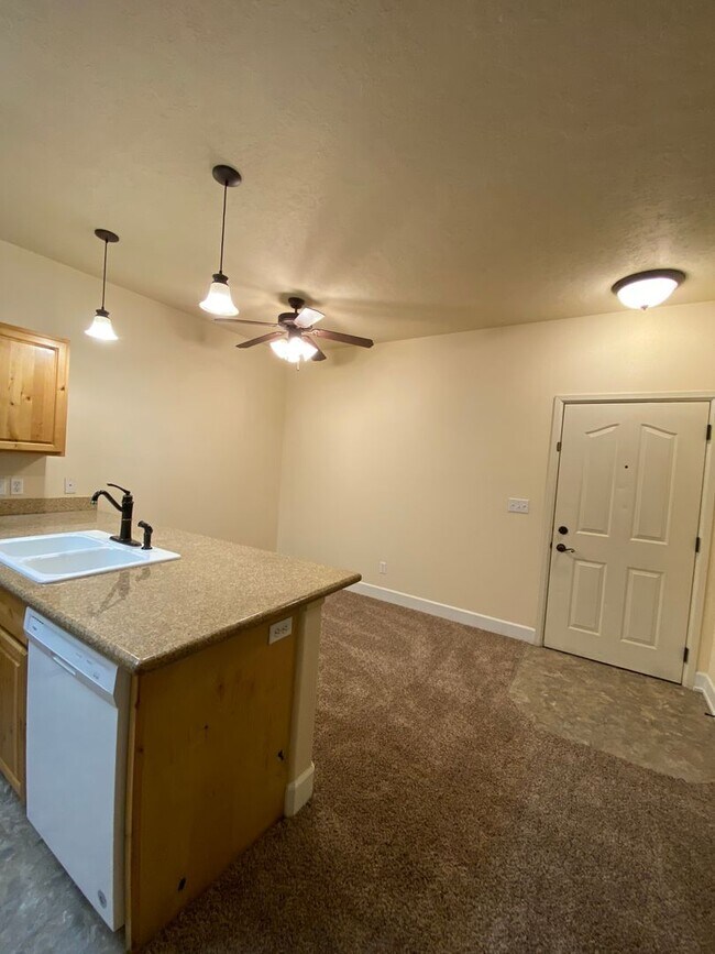 Photo - 6800 N Spurwing Loop Unit 104
