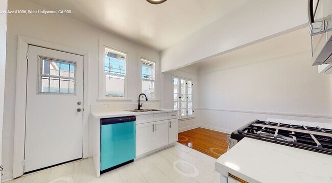 Photo - 1002-1012 1/2 N. Sweetzer Ave.