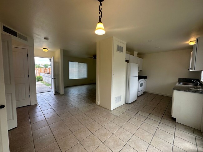 929 Roselawn Ave #A, Modesto - 929 Roselawn Ave #A, Modesto Apartamento Unidad #A