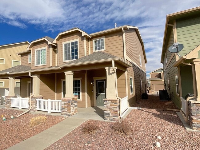 Photo - 3 Bedroom Townhome Available Near S Union Blvd & Monterey Rd!