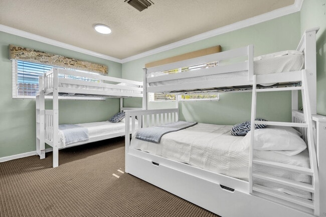 Photo - 2277 SE 15th St