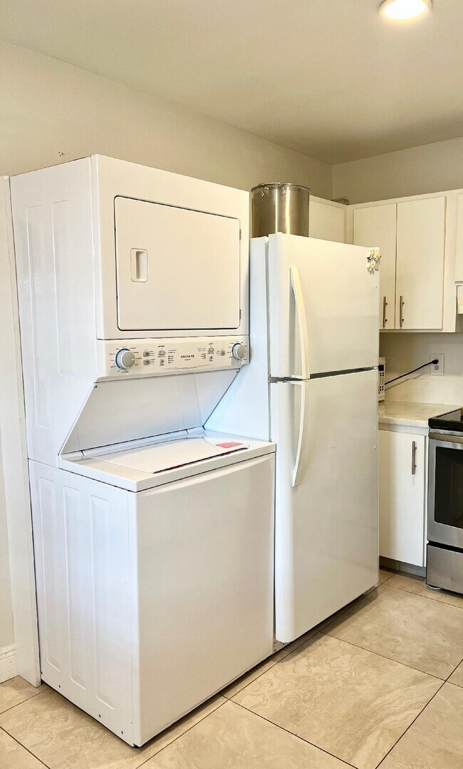 20906 Sedgewick Dr House House - Image 