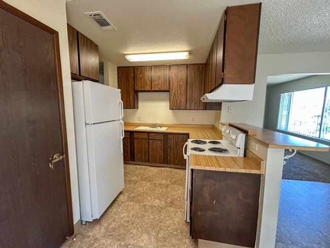 Building Photo - 951 Jamieson Ct Unit 02