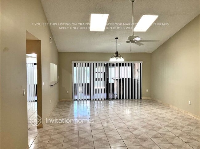 Photo - 2703 SW 5th St Casa