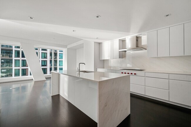 Photo - 150 Seaport Blvd Unit 10G