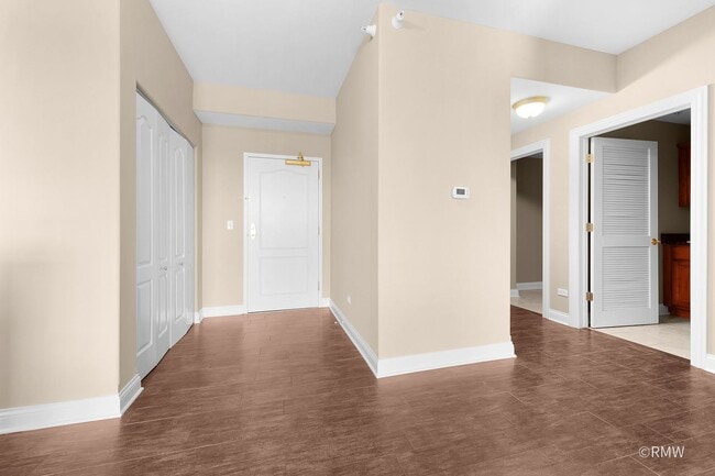 Photo - 2 Itasca Rd Unit 420