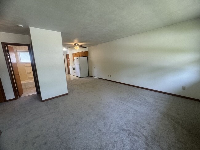 Photo - 1906 E Maxwell Ln