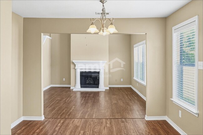 8923 Wild Rose Ln