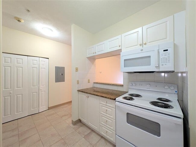 Photo - 373 Highland Ave Unit 206