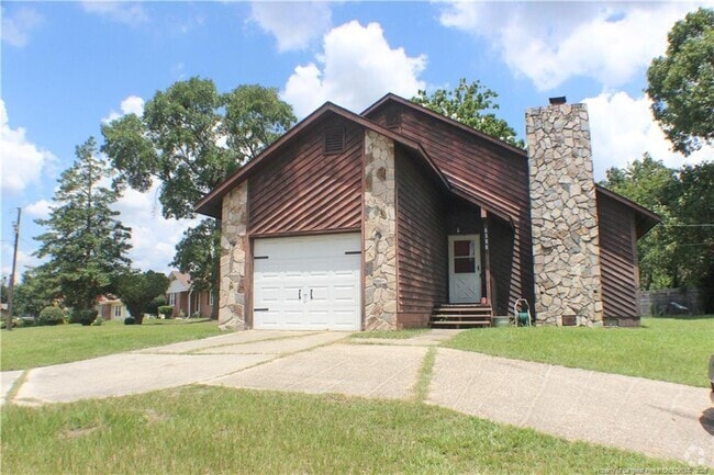 Building Photo - 6398 Hawfield Dr Rental