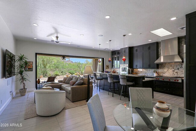 6522 E Night Glow Cir