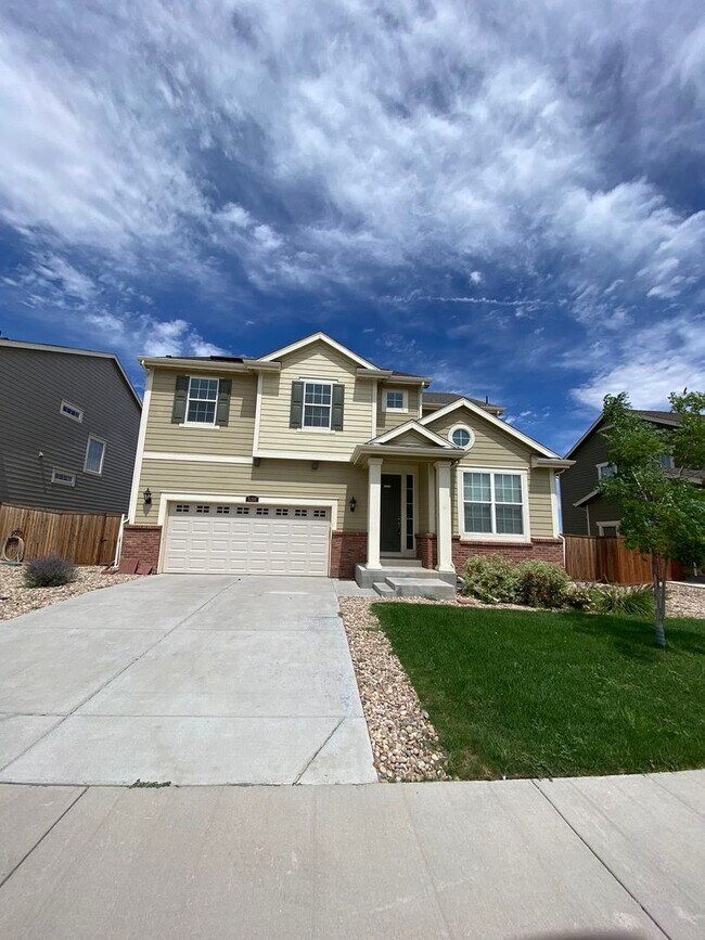 Single Family Home in Thornton - Single Family Home in Thornton