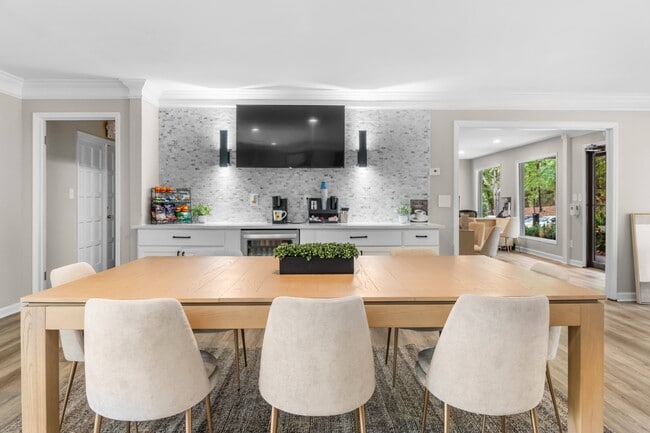 Riverchase Landing Apartments