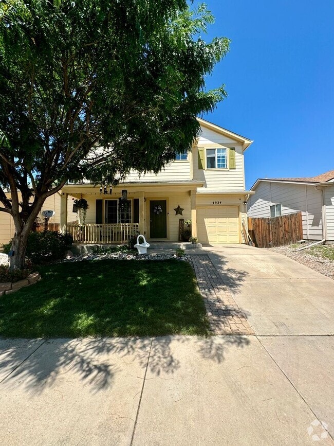 Building Photo - Cozy 3 Bedroom home close to Powers Blvd