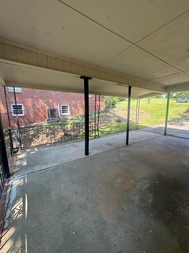 Photo - 1216 Rainbow Pass