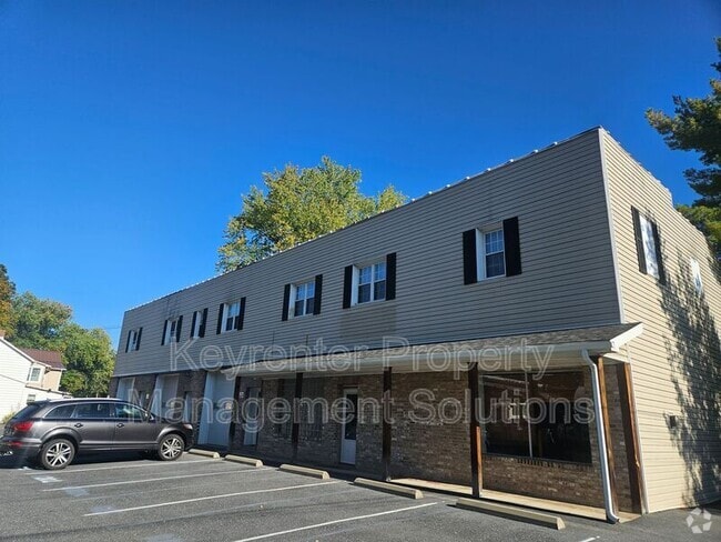 Building Photo - 3891 Churchville Ave Unit Apt 204
