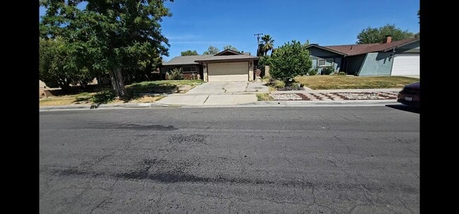 Building Photo - 44836 Lorimer Ave