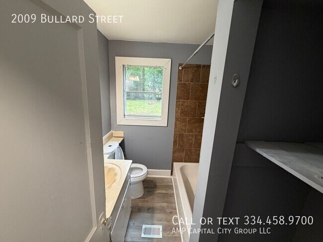 Photo - 2009 Bullard St