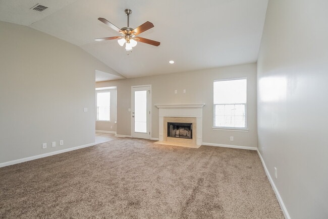 Photo - 1923 Colyn Avenue