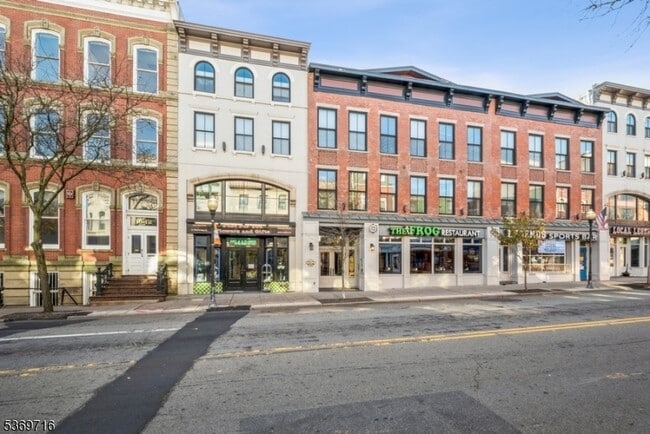 Photo - 16 Washington St Apartment Unit 303