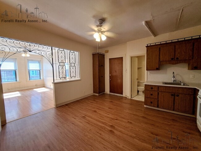 Photo - 342 Hanover St Unit 2