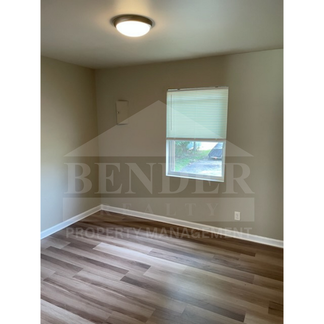 CENTRAL AVE 563