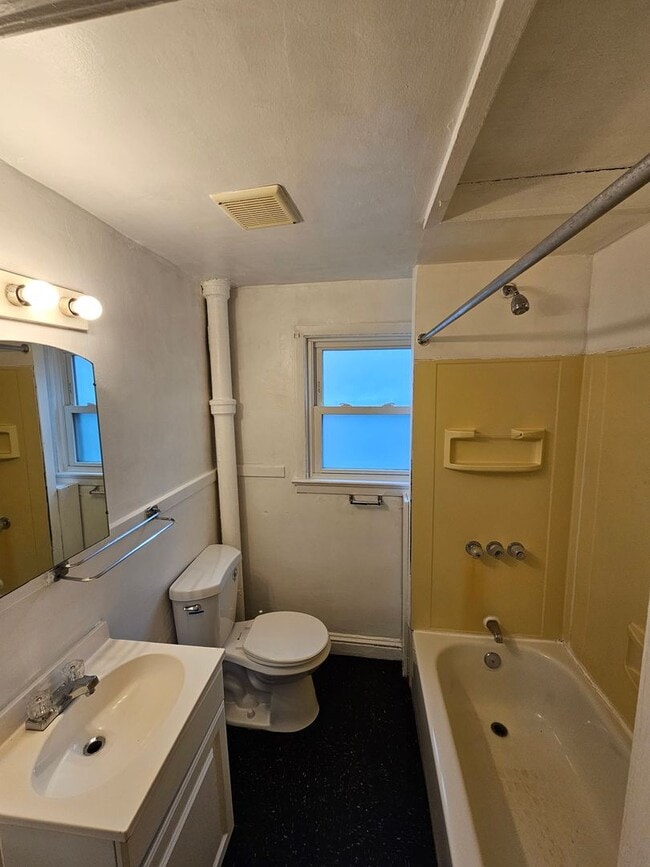 Photo - 48th,W.3664 Unidad 2