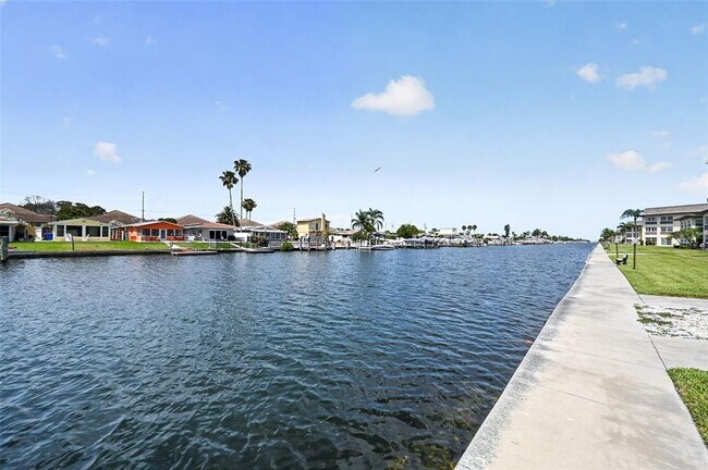 Photo - 4758 Jasper Dr Unit 104