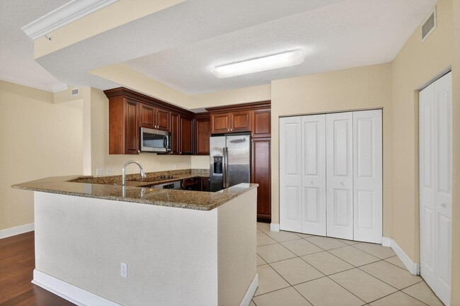 Photo - 1660 Renaissance Commons Blvd