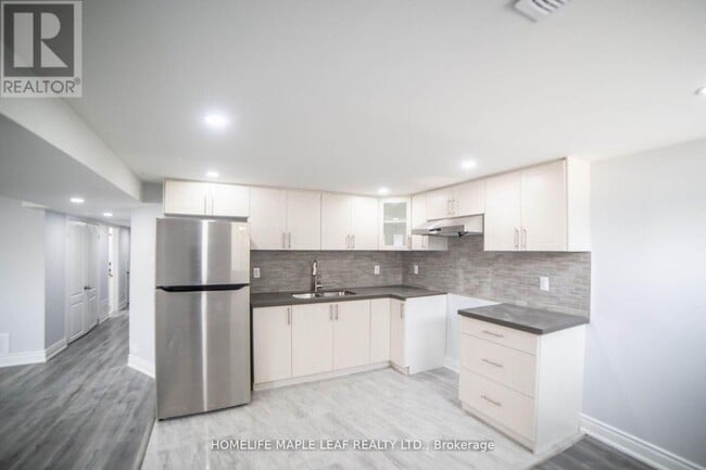 Photo - 46 Epsom Downs Dr