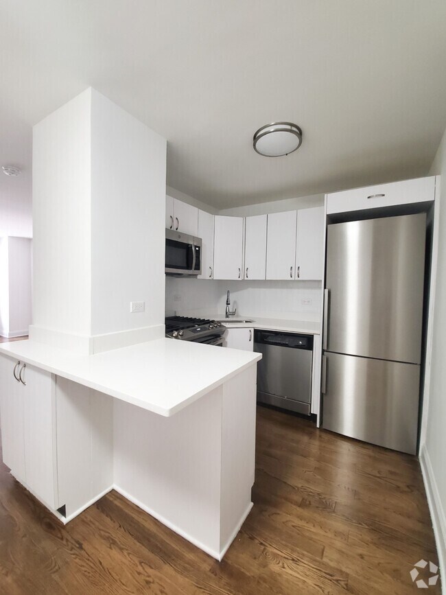 Building Photo - 145 E 16th St Unit 9A Rental