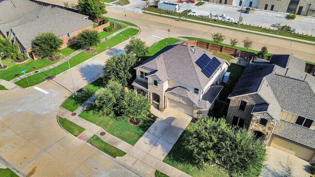 23714 Via Viale Dr