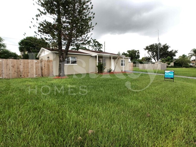 Photo - 3252 Peterborough St