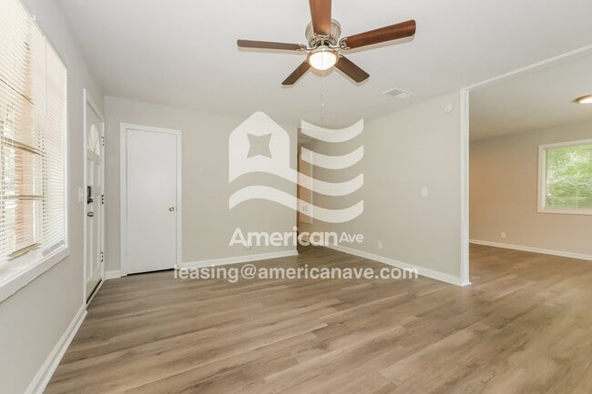 Photo - 4758 Wellborn Dr